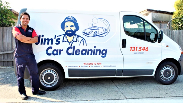 Chemical-Free Shine: Natural Products in Mobile Auto Detailing